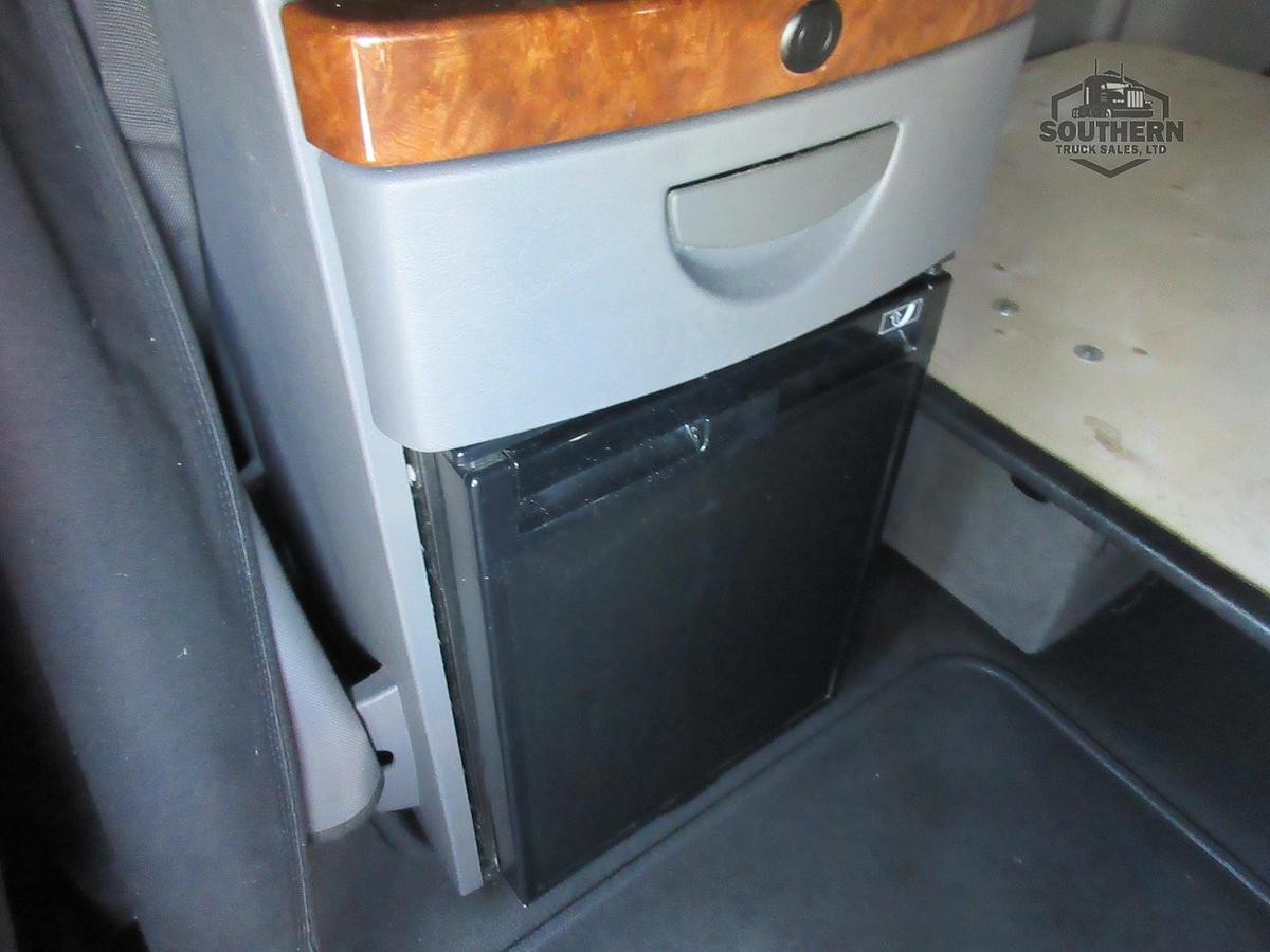 Used 2021 INTERNATIONAL LT