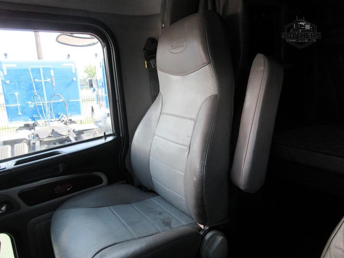 Used 2015 PETERBILT 386