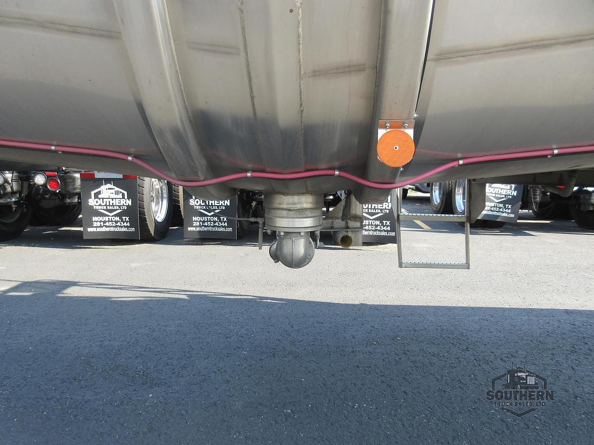 Used 2014 POLAR 42 ft