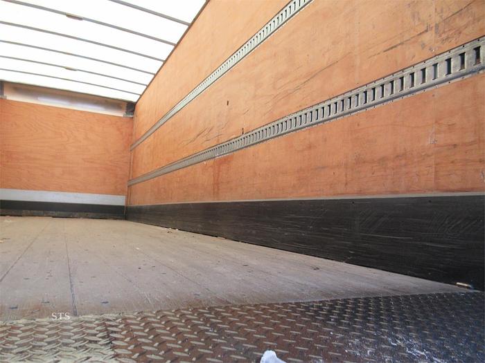 Used 2014 FREIGHTLINER BUSINESS CLASS M2 106