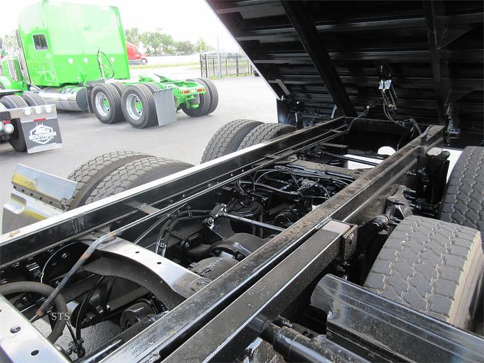 Used 2017 FREIGHTLINER CASCADIA 125