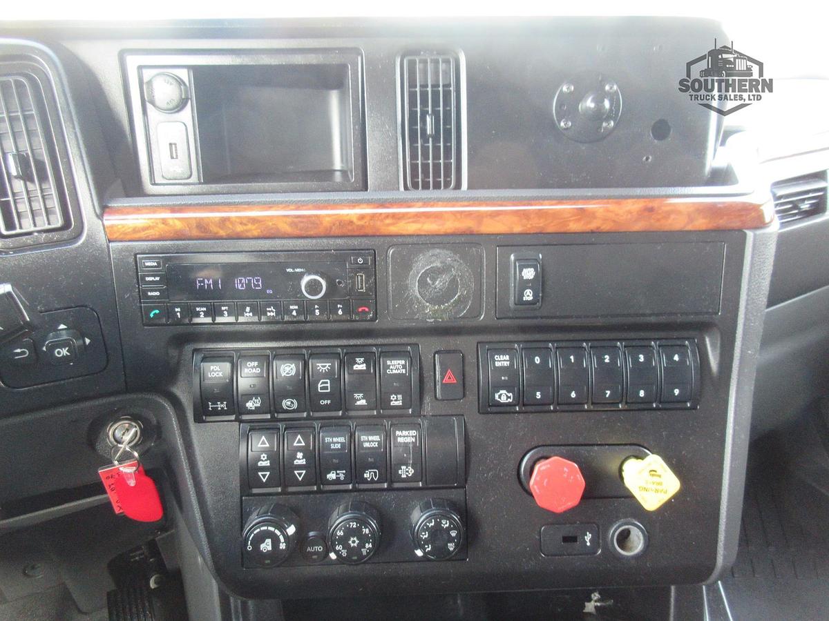 Used 2021 INTERNATIONAL LT