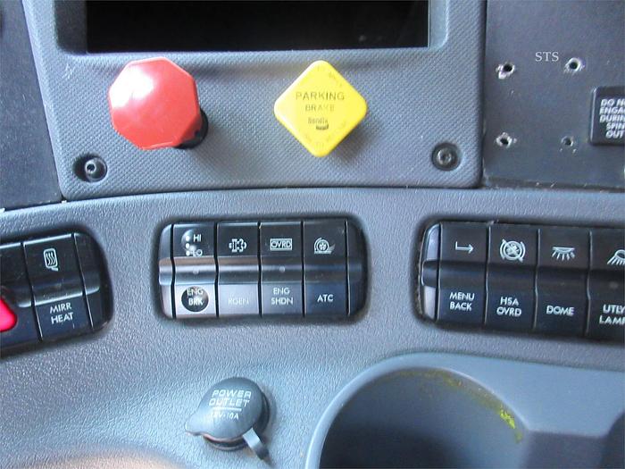 Used 2017 FREIGHTLINER CASCADIA 125