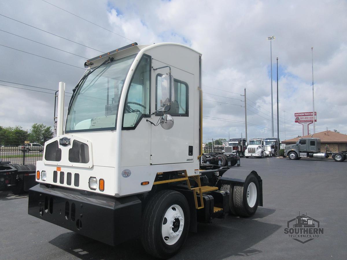 Used 2022 AUTOCAR XSPOTTER ACTT