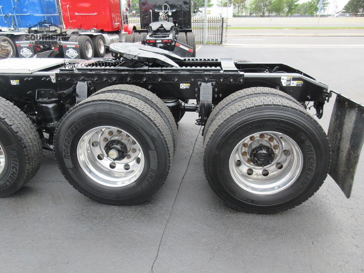 Used 2019 PETERBILT 567