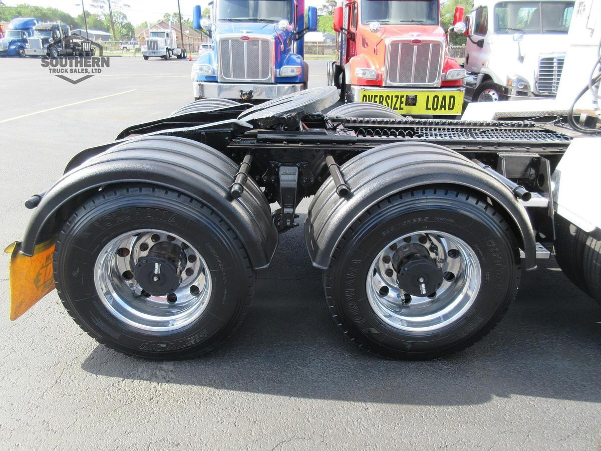 Used 2020 FREIGHTLINER CORONADO 122 SD