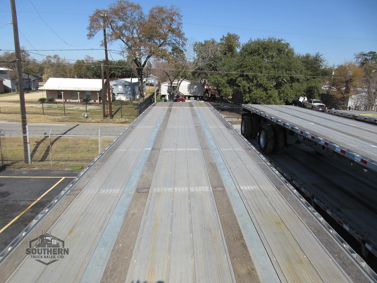 Used 2023 HYUNDAI 48 ft x 102 in