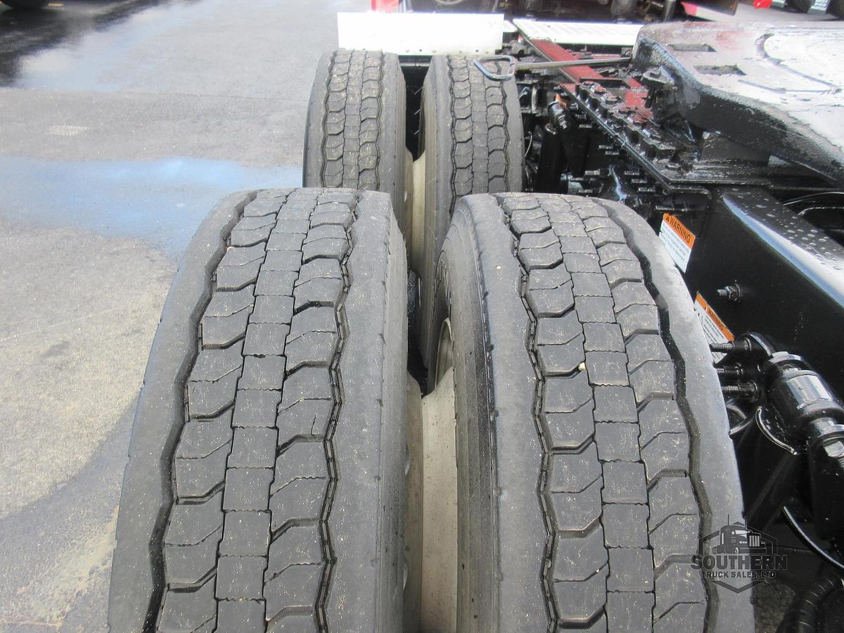 Used 2020 FREIGHTLINER CASCADIA 126