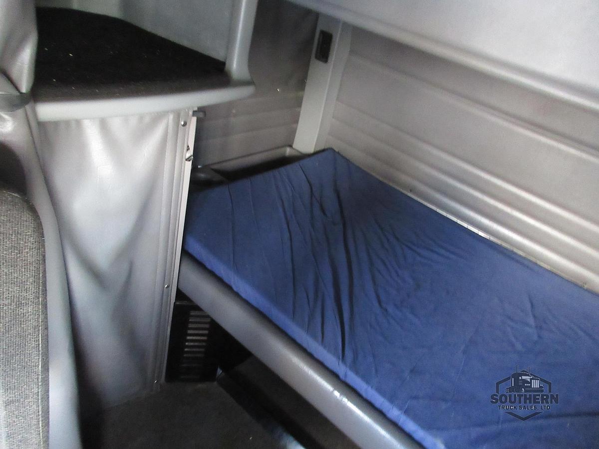 Used 2019 PETERBILT 389