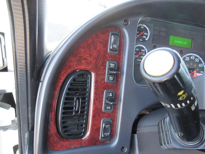 Used 2017 FREIGHTLINER BUSINESS CLASS M2 106