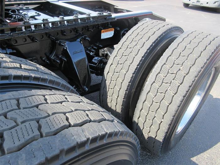 Used 2017 FREIGHTLINER CASCADIA 125