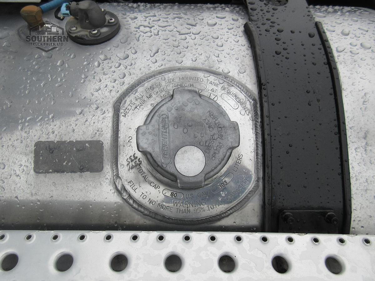 Used 2018 FREIGHTLINER CASCADIA 113