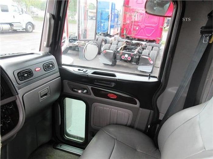 Used 2015 PETERBILT 389
