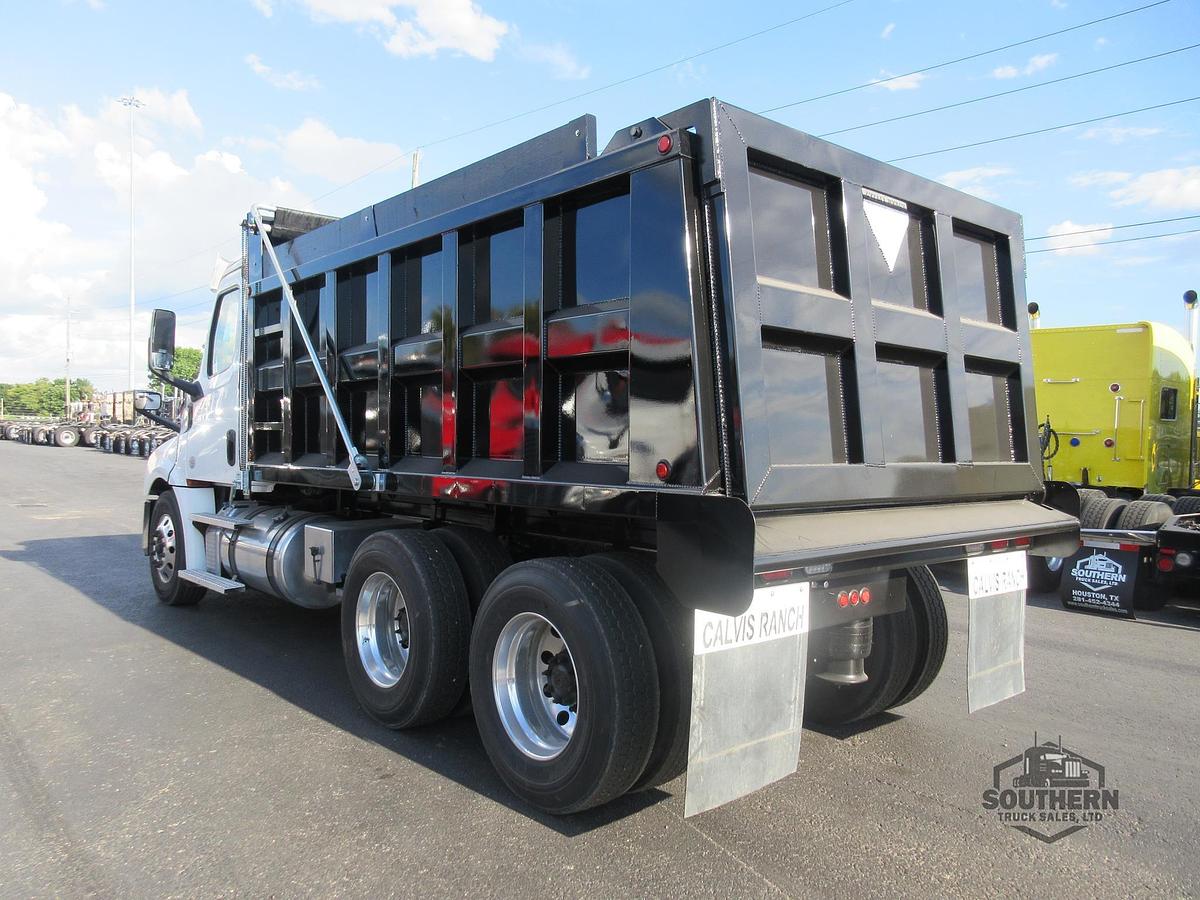 Used 2019 FREIGHTLINER CASCADIA 126