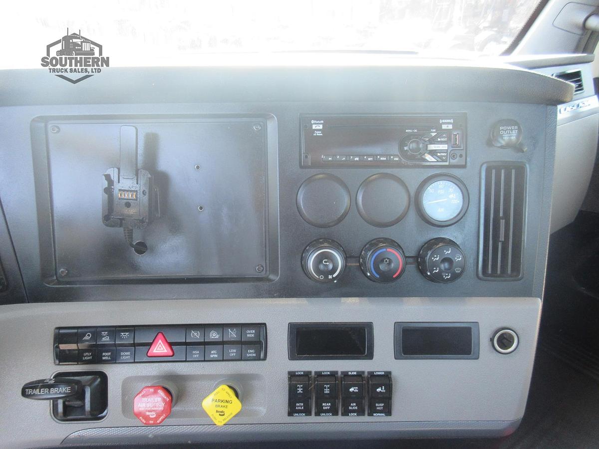 Used 2020 FREIGHTLINER CASCADIA 126
