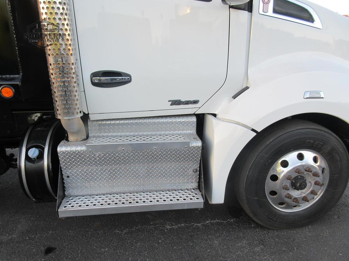 Used 2017 KENWORTH T680