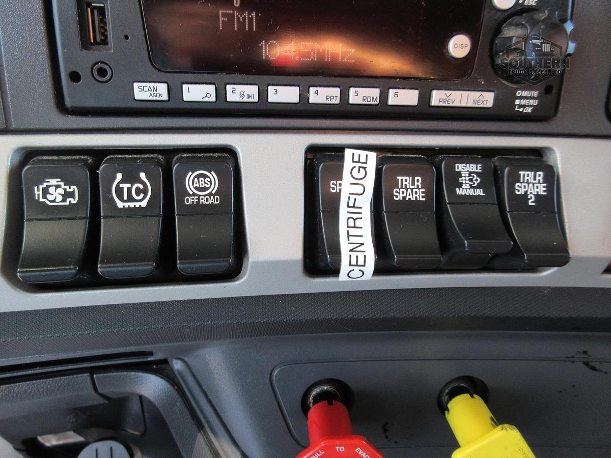 Used 2023 KENWORTH T880