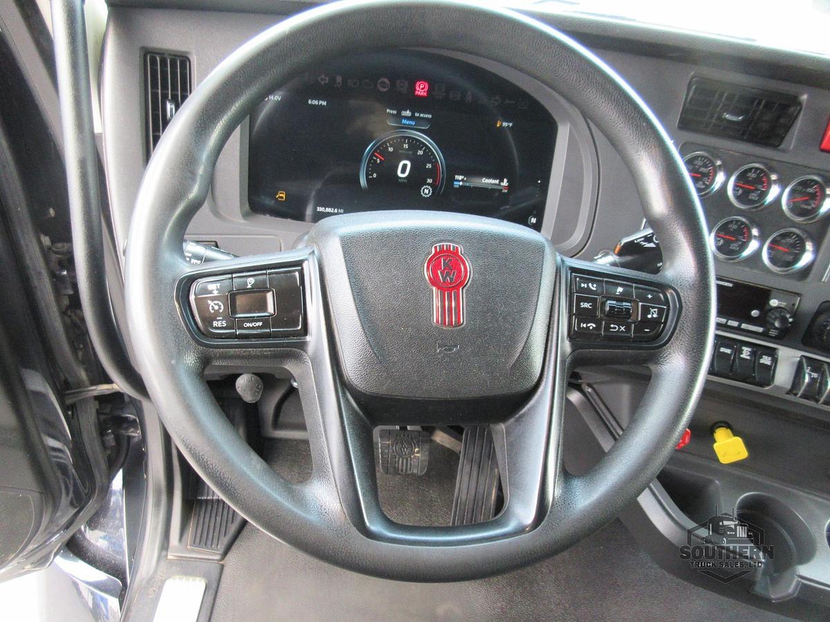 Used 2023 KENWORTH T880