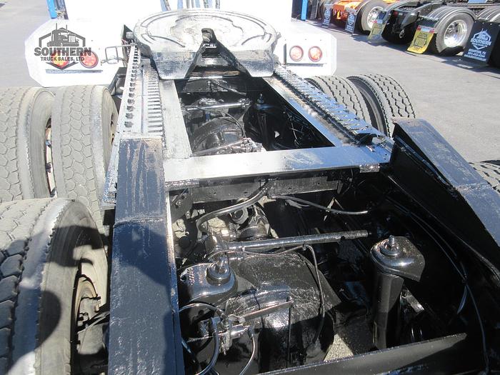 Used 2020 PETERBILT 567