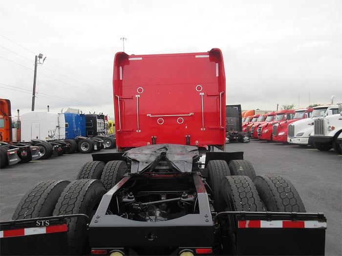 Used 2015 PETERBILT 389