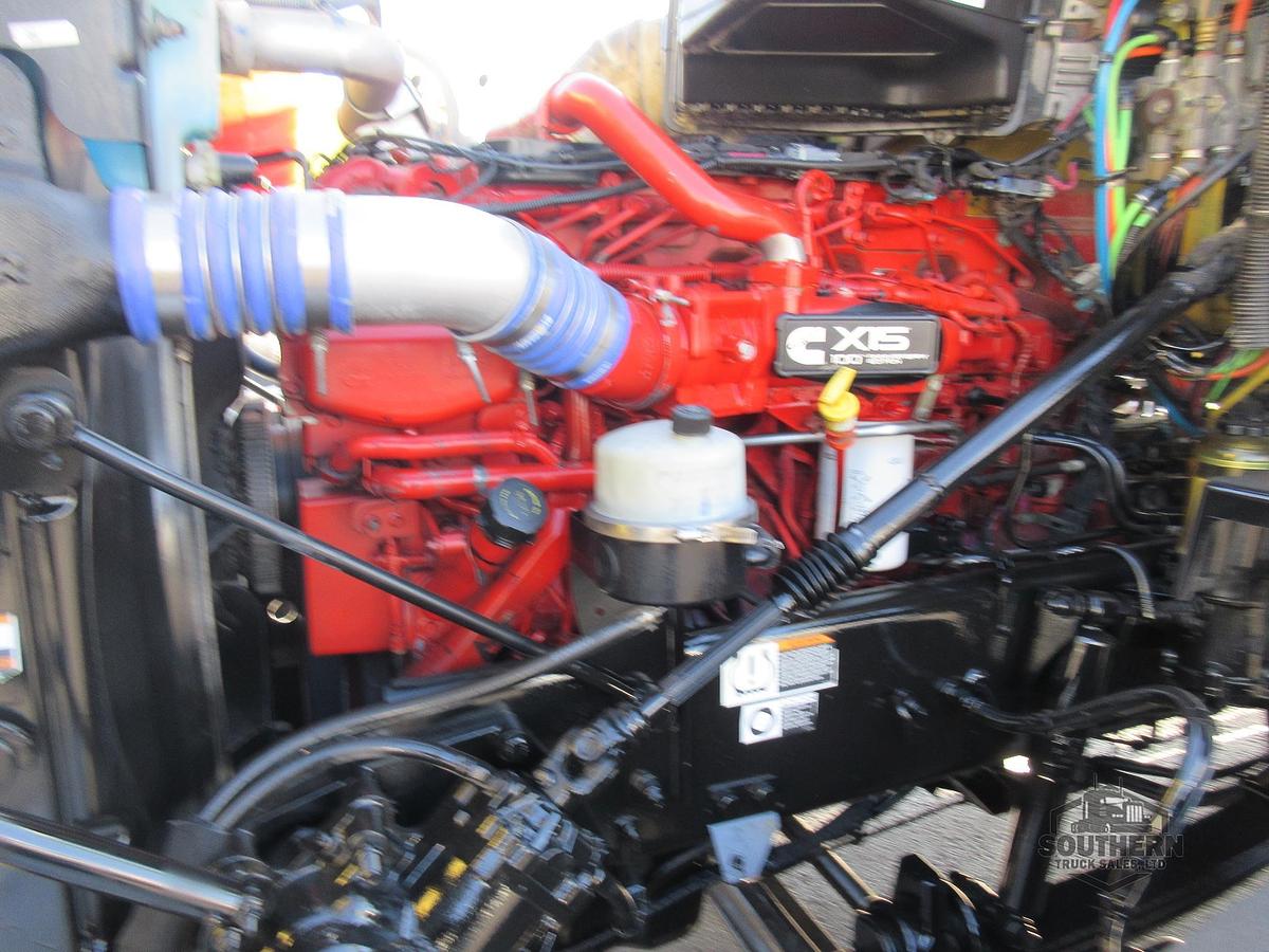 Used 2020 PETERBILT 567