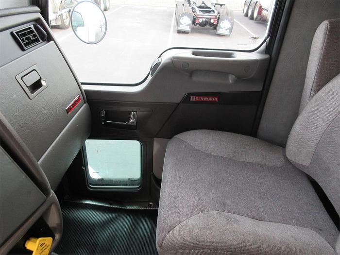 Used 2021 KENWORTH T270