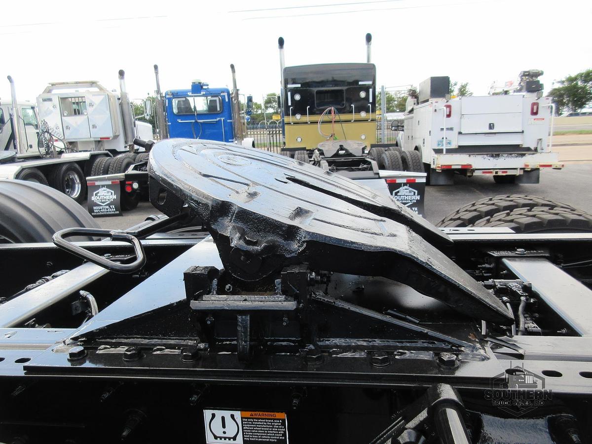 Used 2025 PETERBILT 567