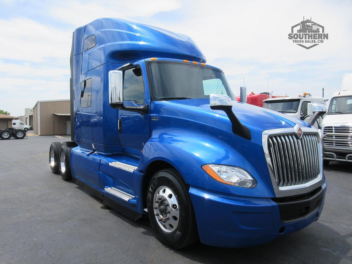 Used 2021 INTERNATIONAL LT