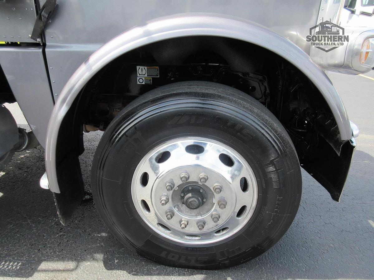 Used 2022 PETERBILT 389