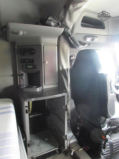 Used 2017 PETERBILT 579