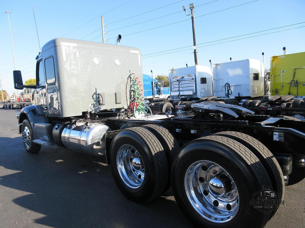 Used 2023 PETERBILT 567