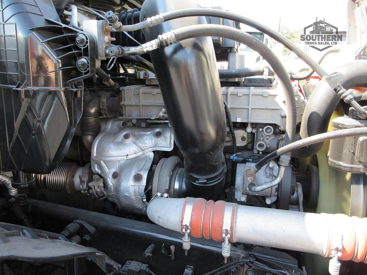 Used 2021 FREIGHTLINER CASCADIA 116