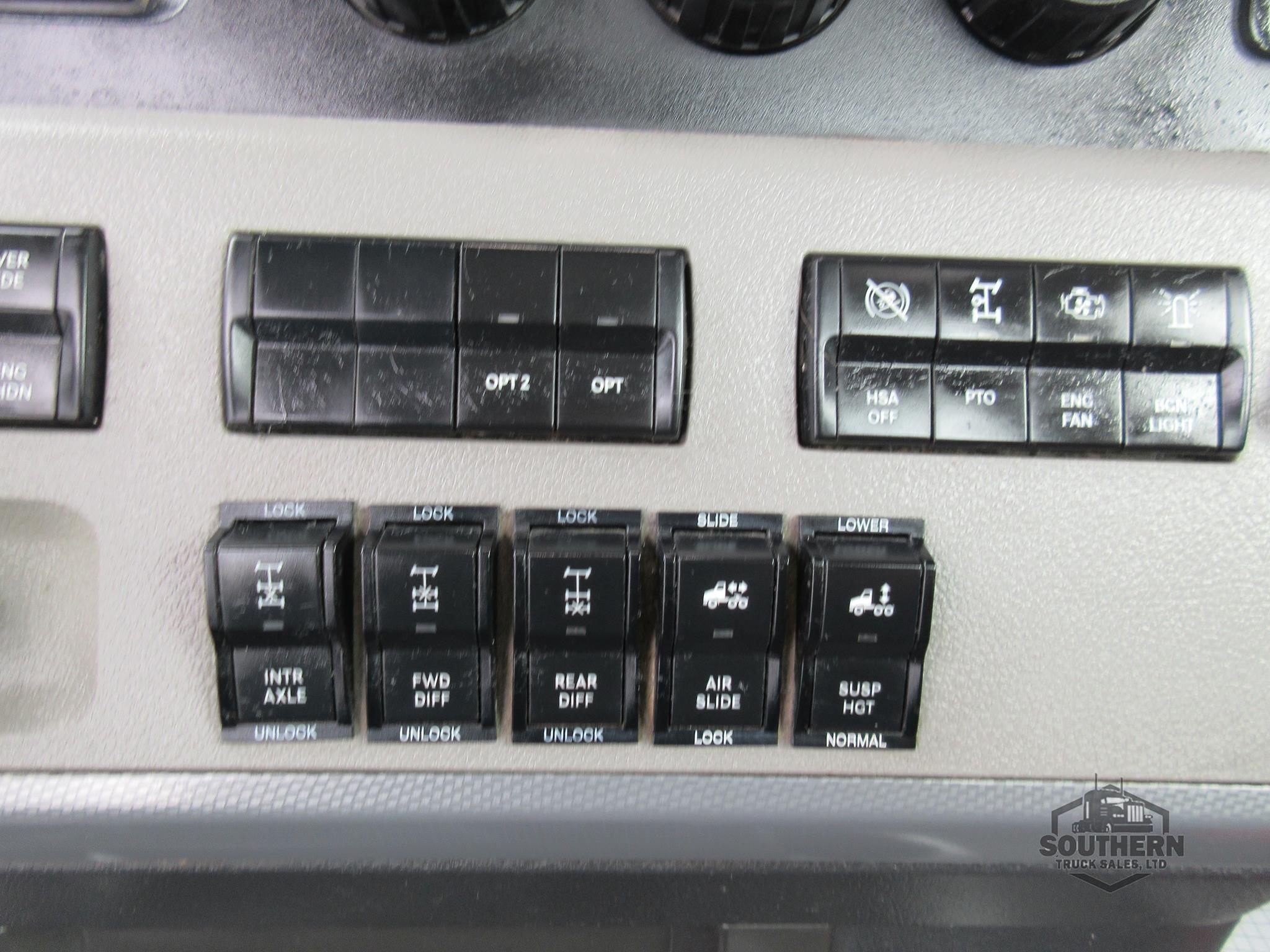 Used 2020 FREIGHTLINER CASCADIA 126