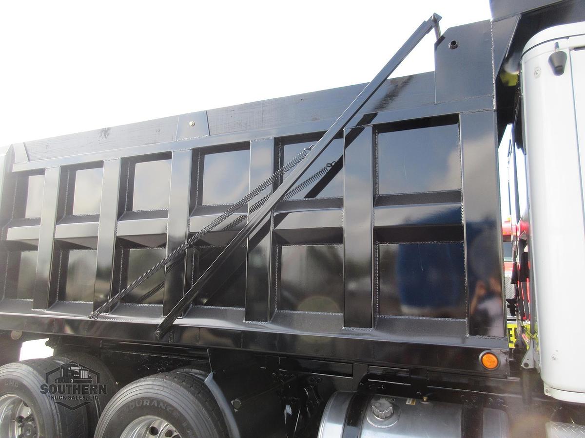 Used 2019 FREIGHTLINER CASCADIA 126