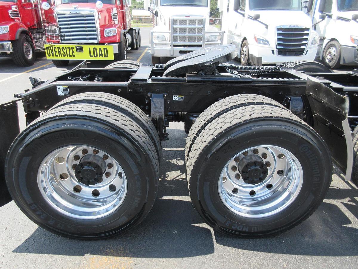 Used 2024 PETERBILT 389