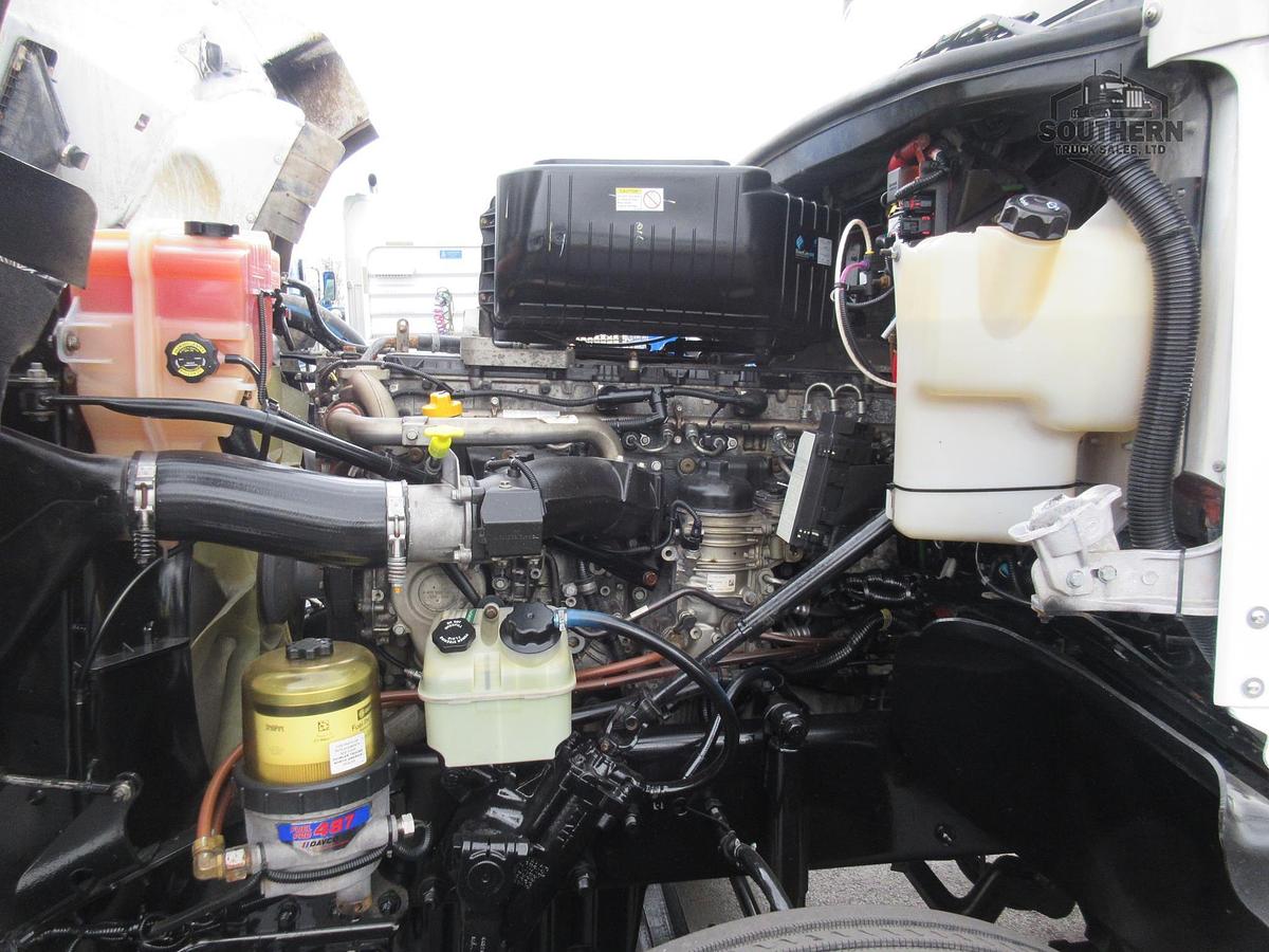 Used 2019 FREIGHTLINER CORONADO 122 SD