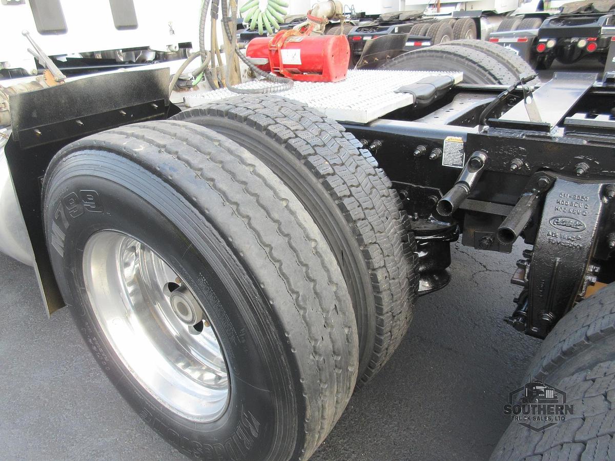 Used 2019 PETERBILT 567
