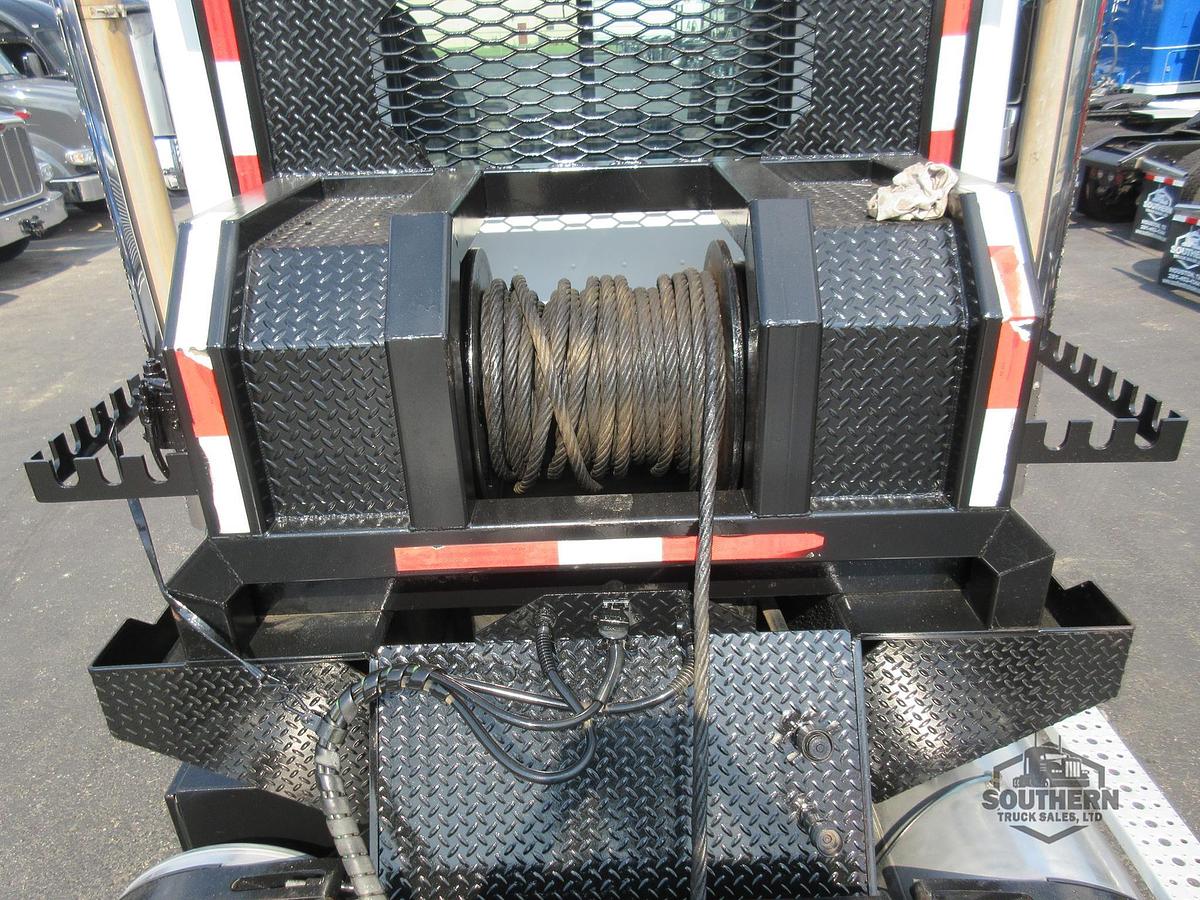 Used 2018 FREIGHTLINER CORONADO 122 SD