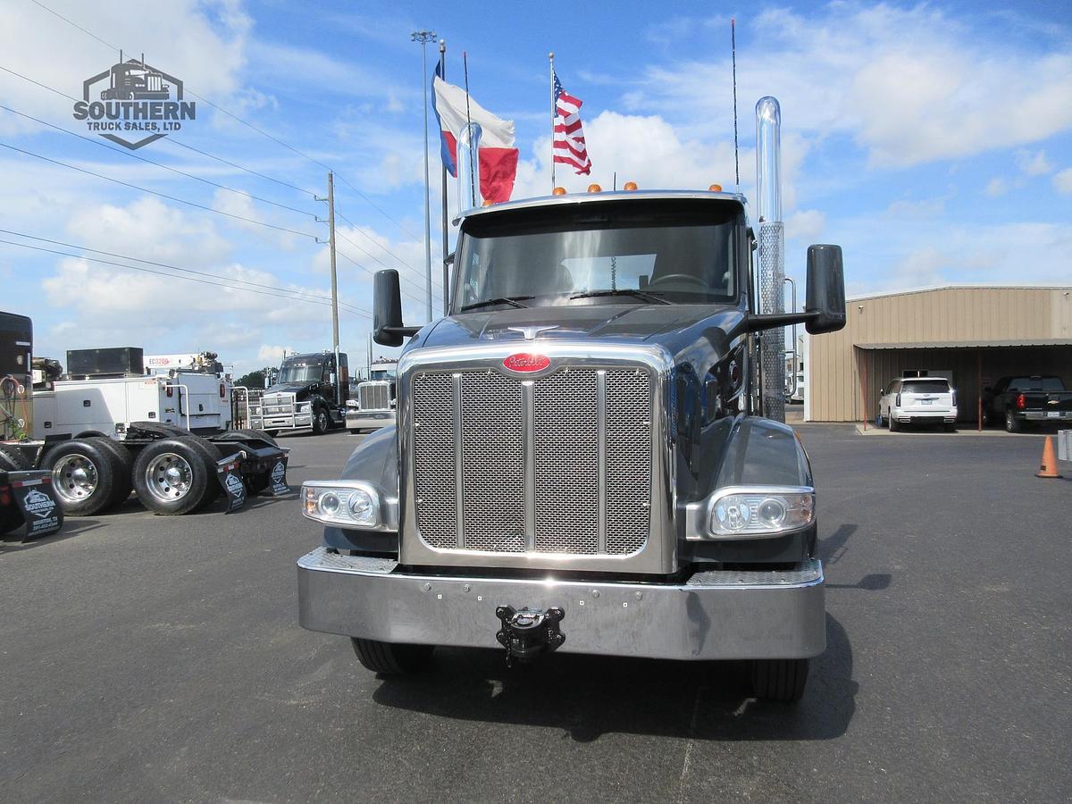 Used 2025 PETERBILT 567