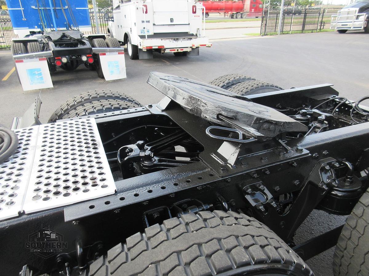 Used 2013 KENWORTH T800