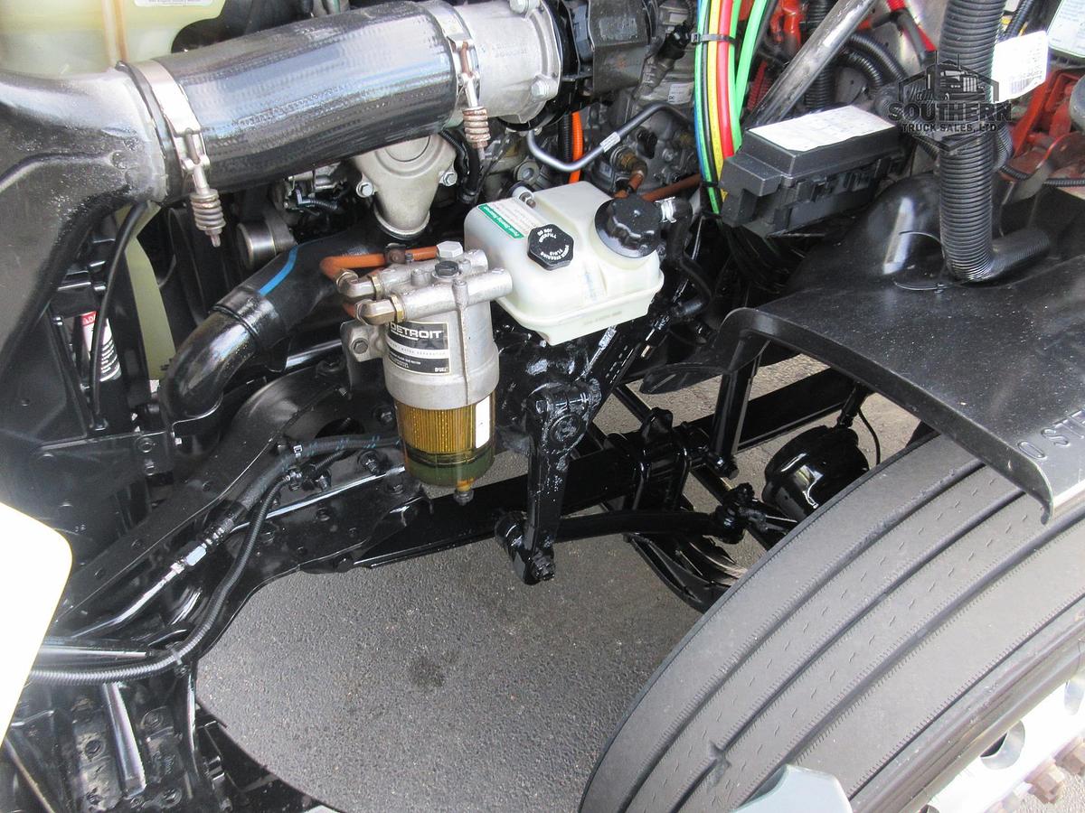 Used 2018 FREIGHTLINER CASCADIA 113