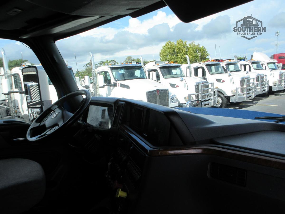 Used 2021 INTERNATIONAL LT
