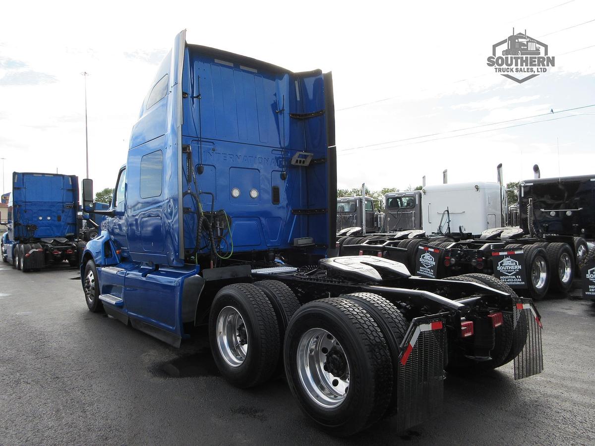 Used 2021 INTERNATIONAL LT