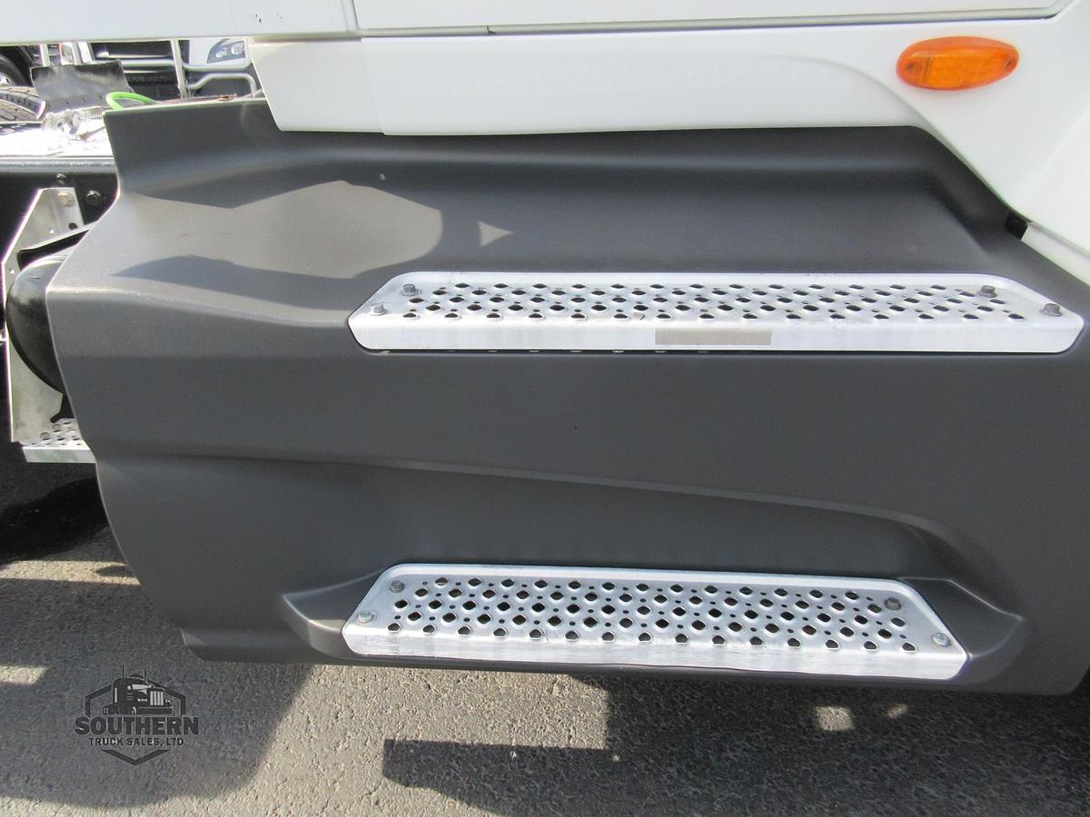 Used 2021 INTERNATIONAL LT