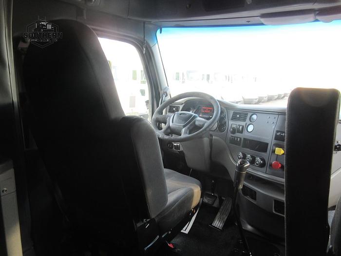 Used 2015 PETERBILT 579
