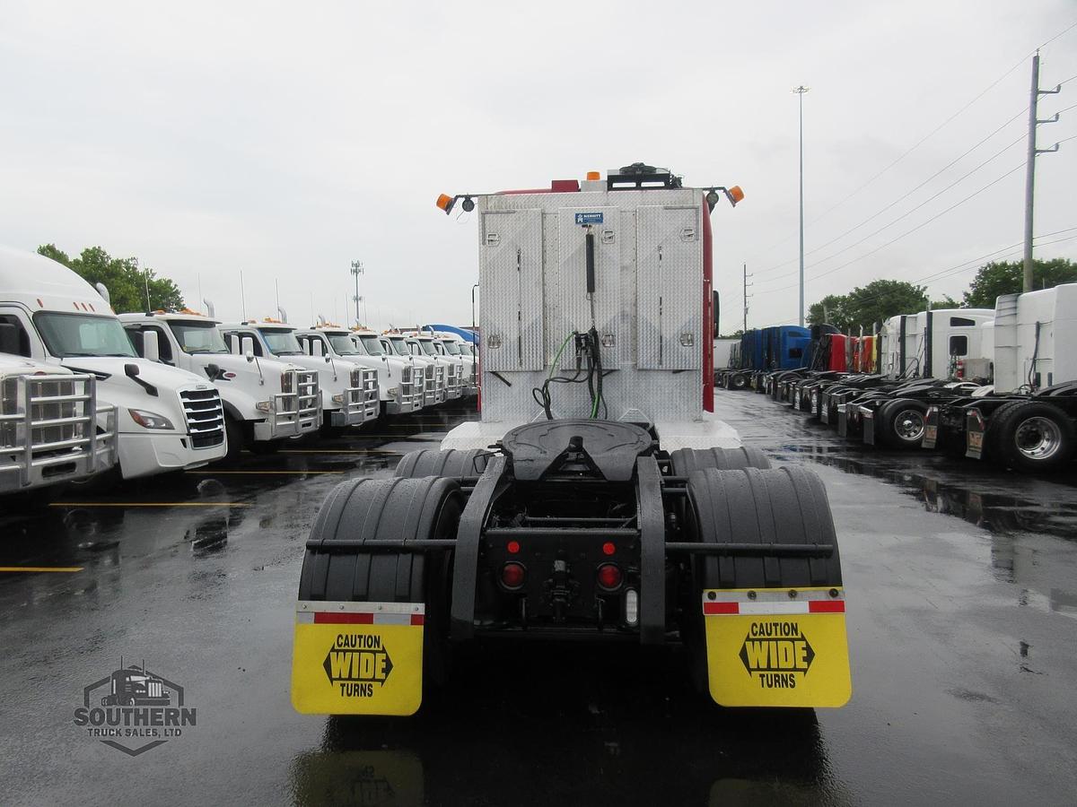 Used 2021 FREIGHTLINER CORONADO 122 SD