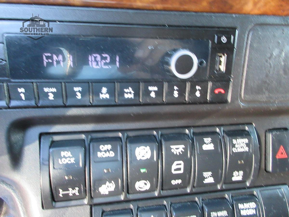Used 2021 INTERNATIONAL LT