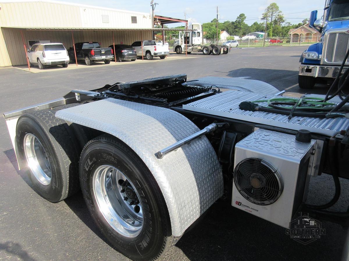 Used 2019 PETERBILT 389