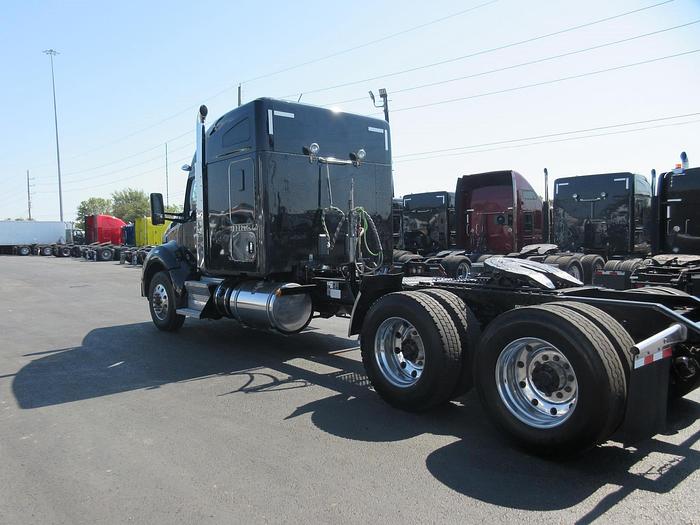 Used 2021 KENWORTH T880