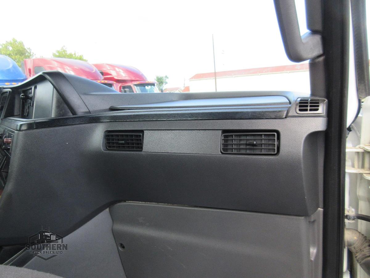 Used 2021 INTERNATIONAL LT